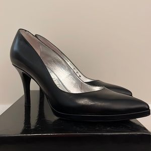 Freelance Black Pumps